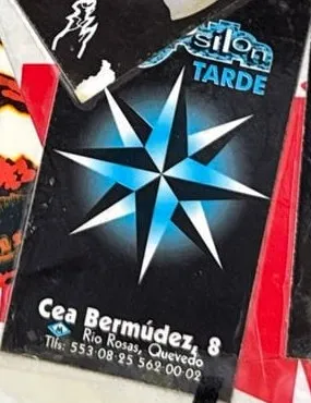 Tarjeta de Epsilon Tarde con una estrella, Cea Bermúdez 8, Ríos Rosas, Quevedo.